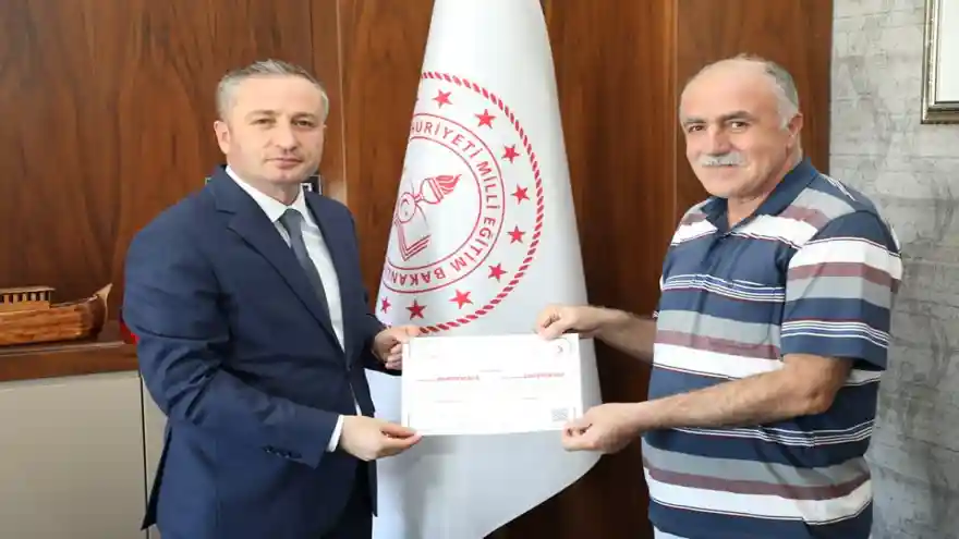 Ağrı'da Milli Eğitim Yöneticilerine İlkyardımcı Sertifikaları Verildi