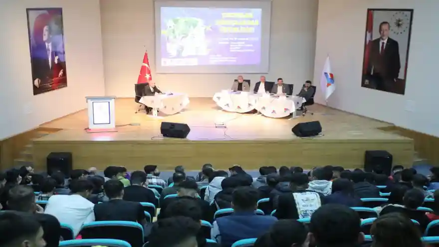 AİÇÜ’de “Çocuklar Sonuçlardan Önemlidir” Paneli Gerçekleştirildi