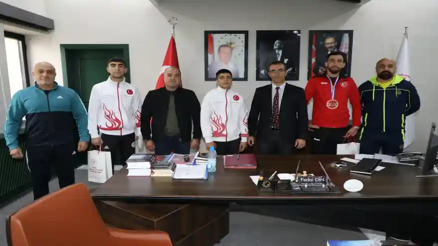 Ağrı GSİM Müdürü Fedai DİN, Başarılı Sporcuları Tebrik Etti