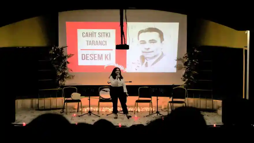 AĞRI HAYRETTİN ATMACA ANADOLU LİSESİNDE ŞİİR DİNLETİSİ