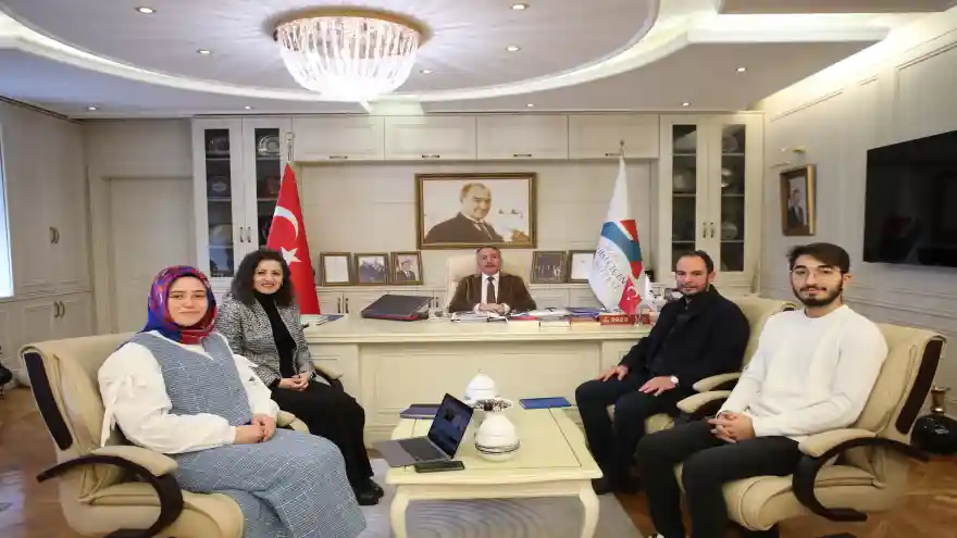 Rektör Prof. Dr. Karabulut, Kalite Kulübü Üyelerini Misafir Etti