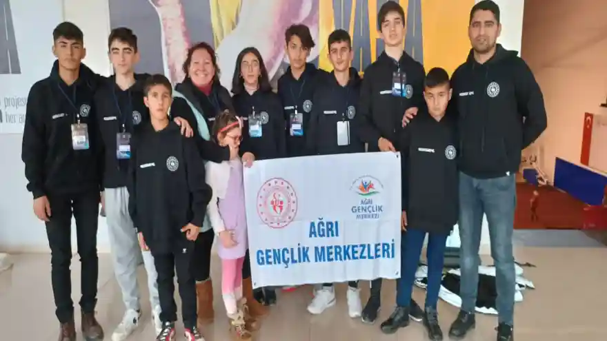 Doğubayazıt'lı Öğrenciler RoboGenç Yarışmasına katıldı