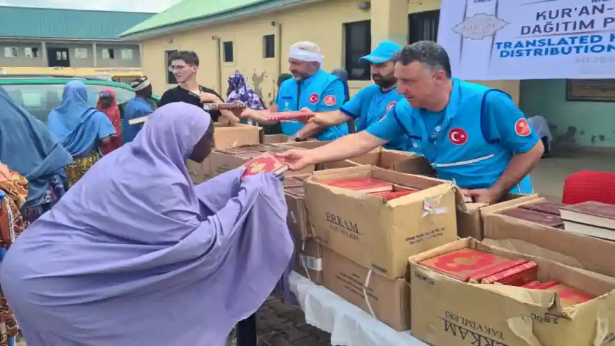 TDV, 300 bin Kur’an-ı Kerim hediye edecek