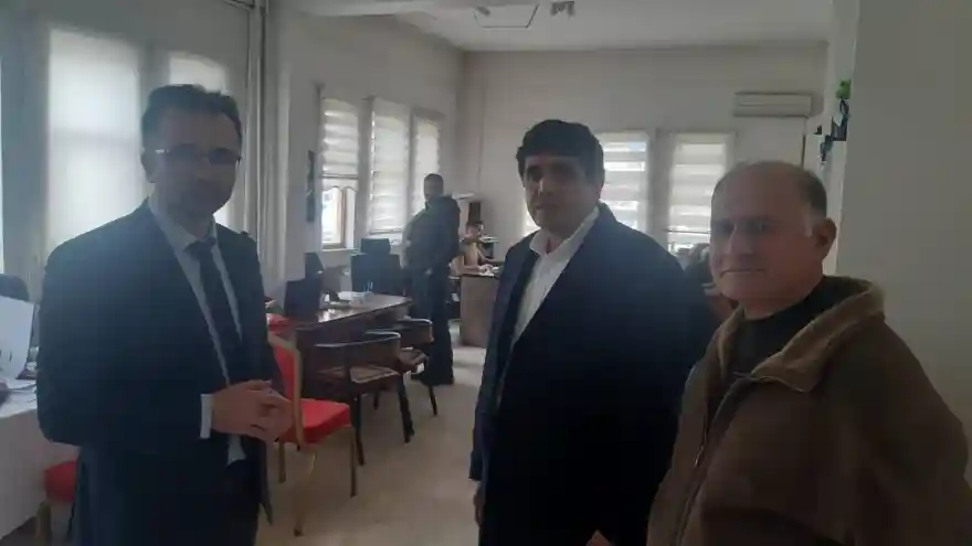 Rektör Alma, Iğdır "Depremzede İrtibat Ofisi"ni Ziyaret Etti