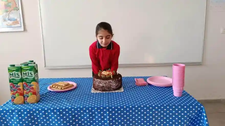 İLKOKUL ÖĞRENCİSİ HİRANUR'A DOĞUM GÜNÜ SÜRPRİZİ