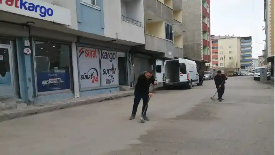 Doğubayazıt esnafından örnek davranış