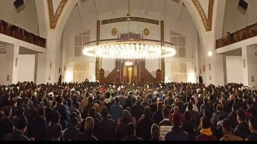 Kadir Gecesi Dualarla İdrak Edildi