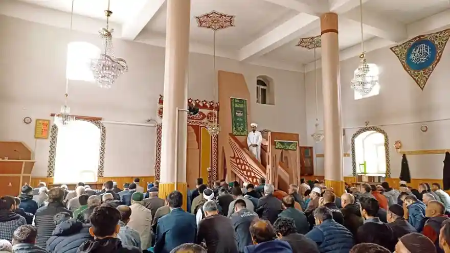 Ağrı İl Müftüsü Celal Büyük "İş Ahlakı, Toplumsal Huzurun Kaynağı" konulu vaaz verdi