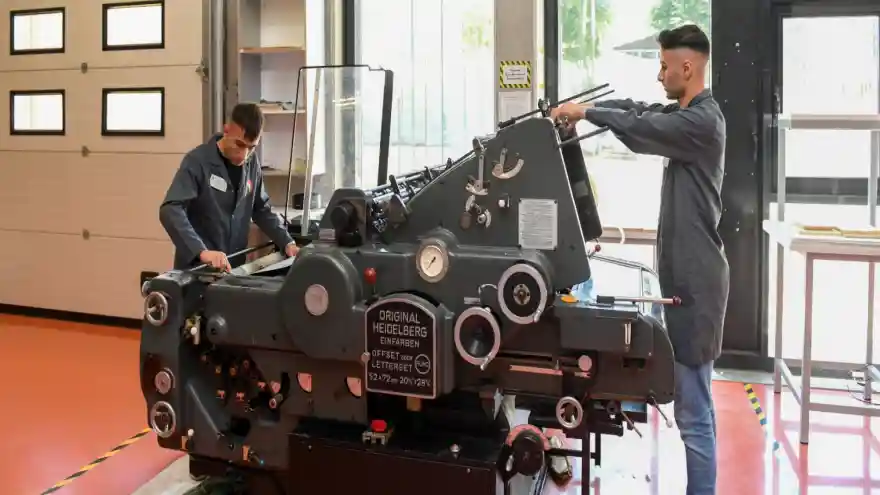 MESLEKİ EĞİTİM MERKEZLERİNDEKİ ÖĞRENCİ SAYISI YÜZDE 784'LÜK ARTIŞLA 1 MİLYON 405 BİNE ULAŞTI