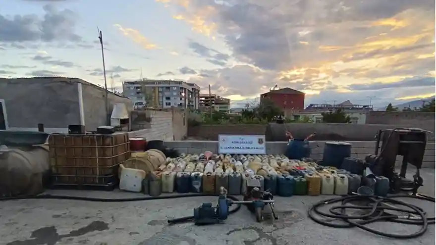 Doğubayazıt'ta Düzenlenen Operasyonda kaçak Akaryakıt ele geçirildi