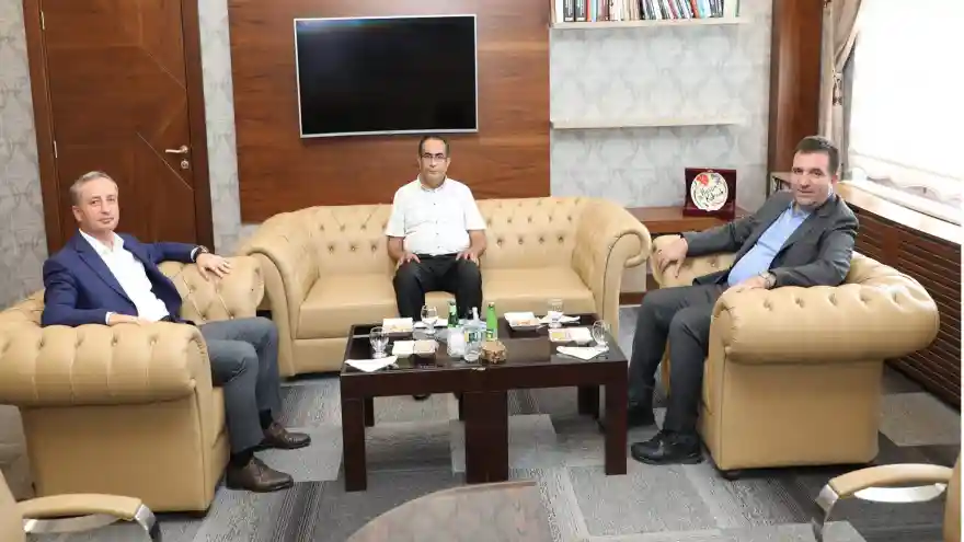 İş İnsanı Bışar Çoktin, Ağrı Milli Eğitim Müdürü Hasan Kökrek'i Ziyaret etti