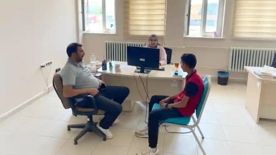 AĞRI'DA LİSE ADAYLARINA YÖNELİK TERCİH DANIŞMANLIĞI HİZMETİ BAŞLATILDI