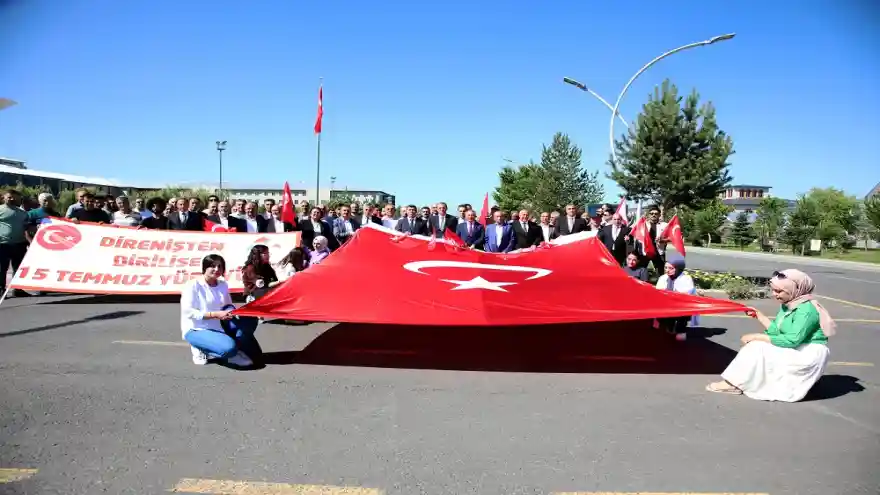 Ağrı İ.Ç. Üniversitesinde “Direnişten Dirilişe 15 Temmuz” konferansı düzenlendi