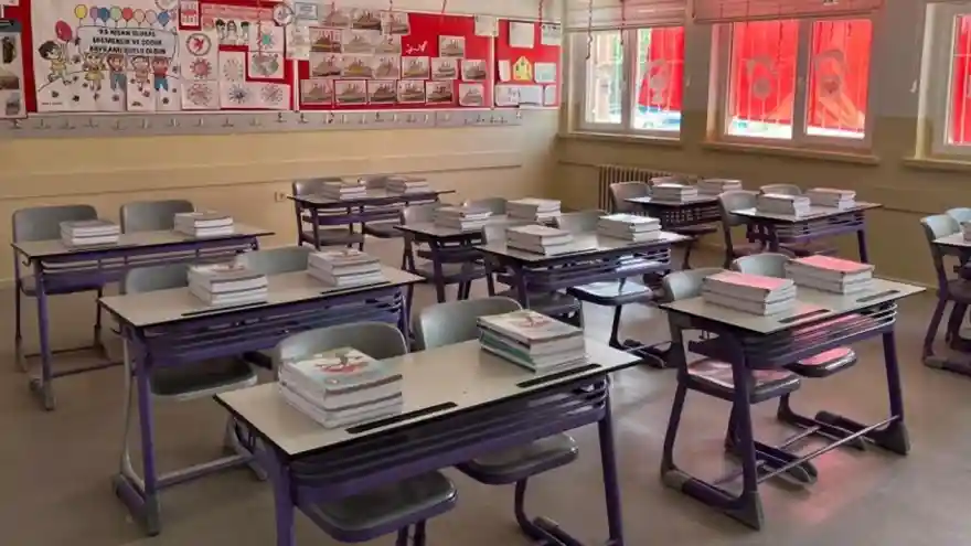 2023-2024 eğitim öğretim yılı için yardımcı kaynaklar okul sıralarında