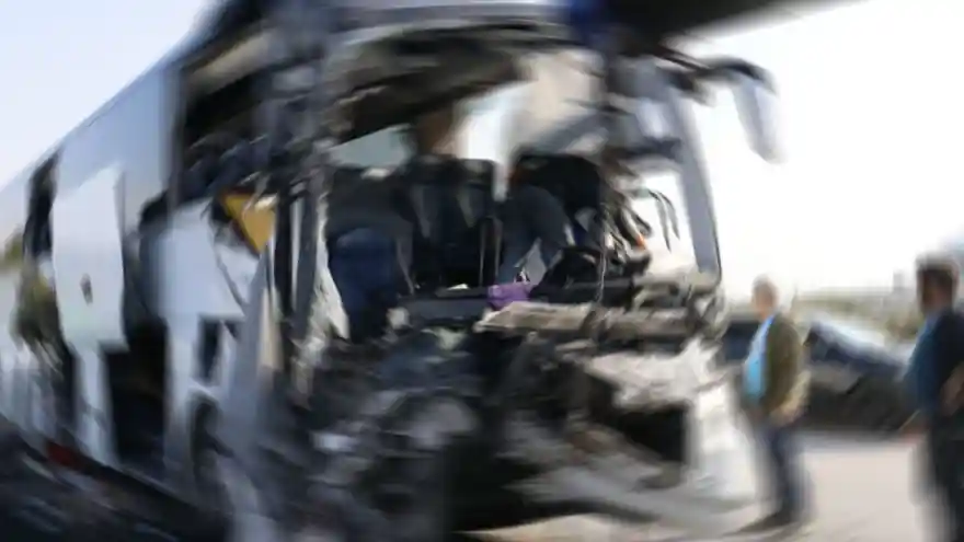 Erzurum-Ağrı yolunda kaza: 3 ölü ve 22 yaralı