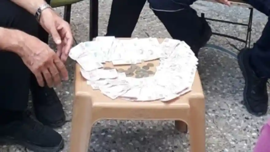 Zabıta bile şaşırdı: Dilenci 15 dakikada bin 200 lira topladı