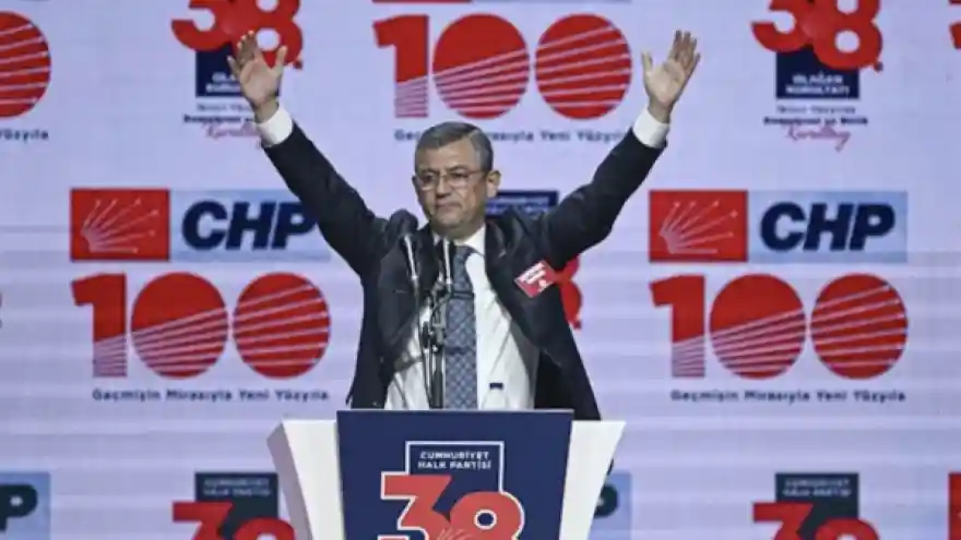 Özgür Özel, CHP Genel Başkanı olarak seçildi
