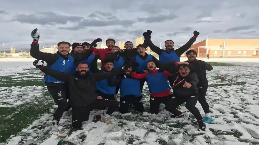 DirenişiN Taraftar Gurubundan,  Doğubayazıt F.K. Takımına Taraftar Çağrısı