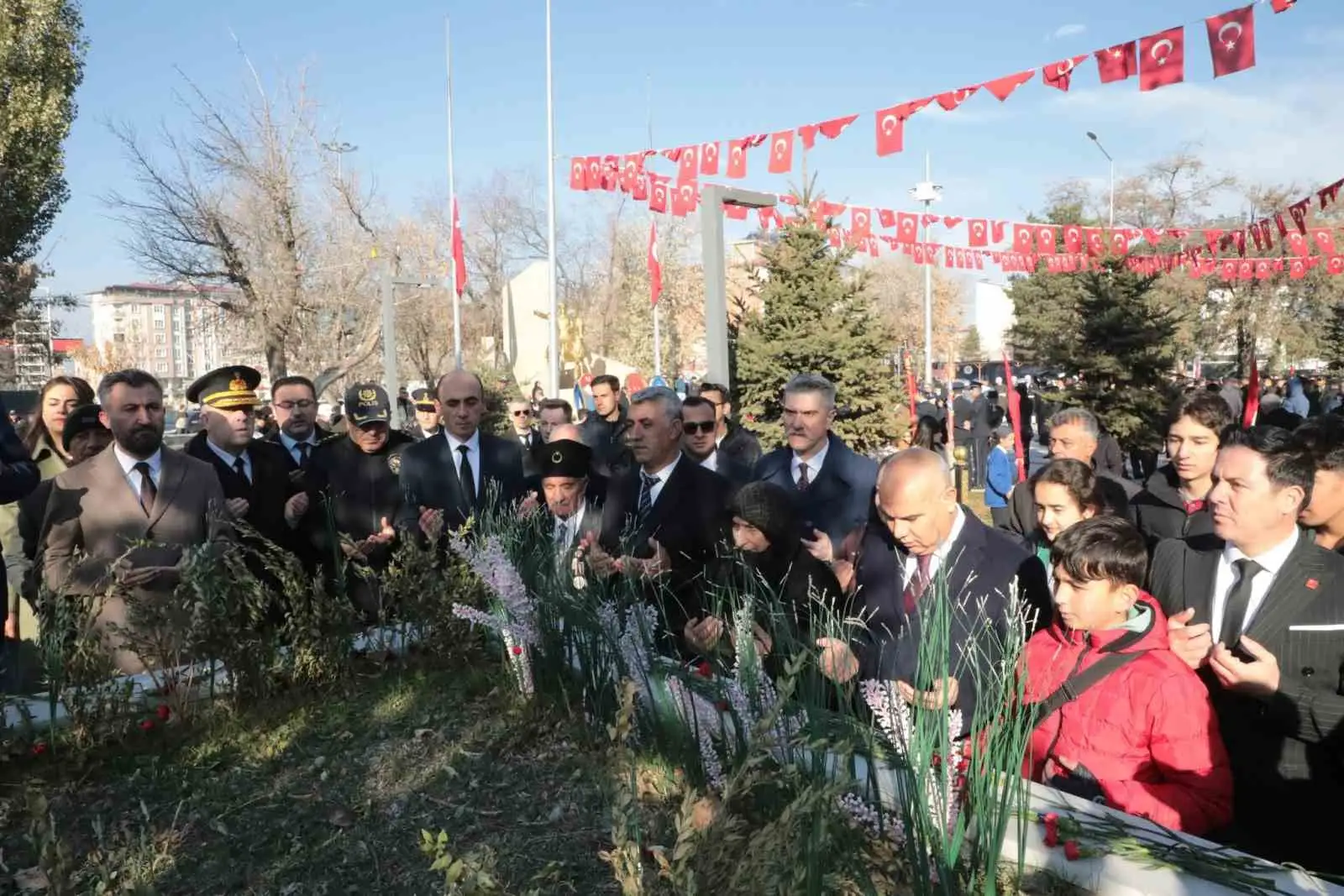 Ağrı’da Atatürk’ü anma töreni düzenlendi 